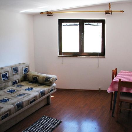 Apartments Miljak Omis Exterior photo